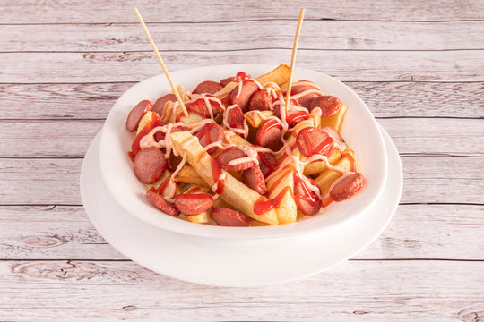 plate of salchipapas