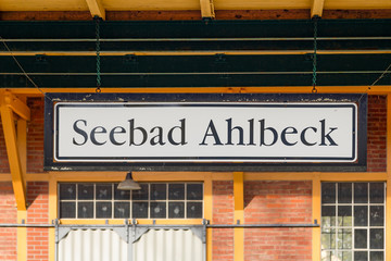 signage ahlbeck at train station