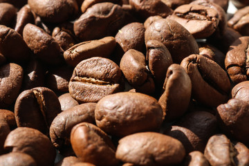 roasted coffee beans Arabica macro