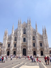 Milan, vue de la cathedrale (duomo)