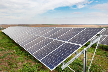 Solar photovoltaic panels and solar photovoltaic power generation systems