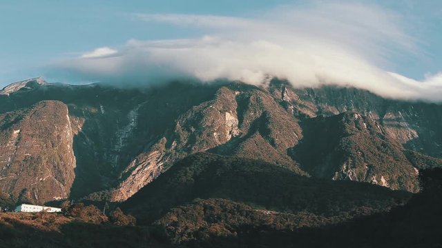&lrm;22 &lrm;February &lrm;2018- Mount Kinabalu in early morning at ku