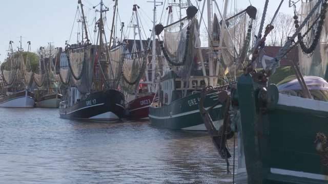 Kutter im Hafen von Greetsiel
