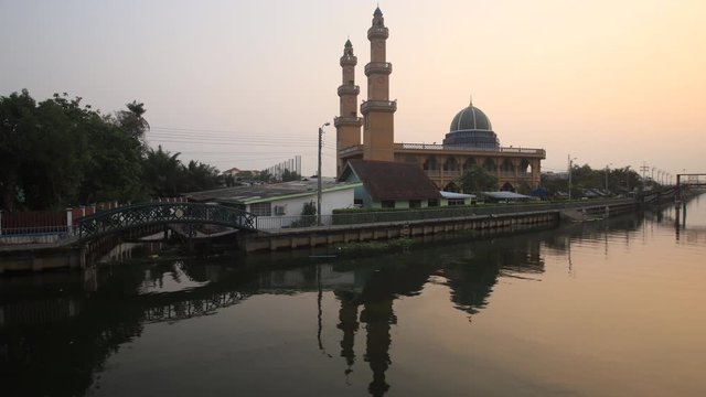 MASJID YAMIUN IBADA (BAN THANG KHWAI)beautiful Mosque in Bangkok , Thailand
