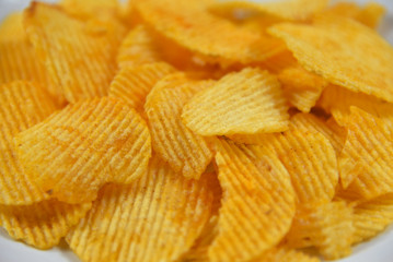 Potato chips on the dish are very to eat. 