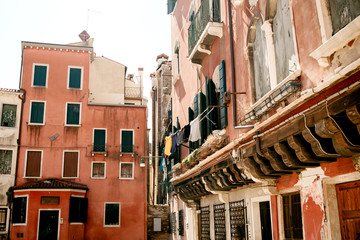 houses in venice italy - 341764163