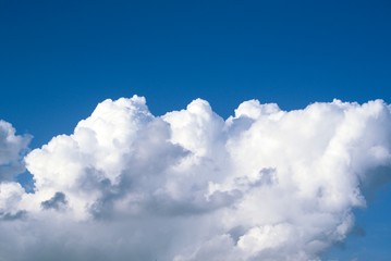 Obraz na płótnie Canvas Low Angle View Of Clouds In Blue Sky