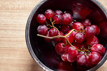 Red grapes in a bowl