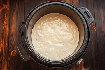 
Instructions for making a biscuit with your own hands. Step Thirteen. Put the dough to bake in the slow cooker in baking mode or in the oven at 180 degrees for 15-20 minutes. DIY.
