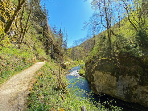 Glastal bei Hayingen im Fr&uuml;hling - Schw&auml;bische Alb