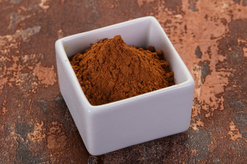Cocoa powder in the bowl