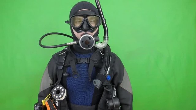 
Divemaster shows signal -hover
