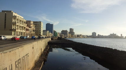 Obraz premium Havana is an original city with old mobiles and old houses