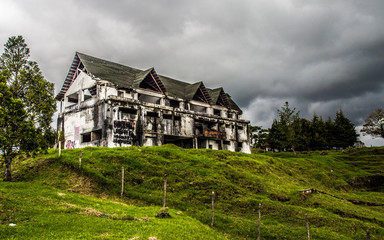 Fototapeta na wymiar Cartel Old House Colombia South America