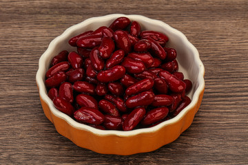 Red baked kidney in the bowl