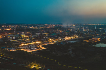 Obraz premium Night chemical factory