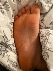 feet in bed cost 5$ per piece
