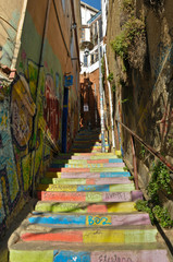 Fototapeta na wymiar Valparaiso colurful stairs