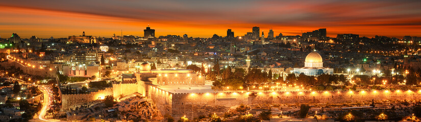 Naklejka premium jerusalem city by sunset