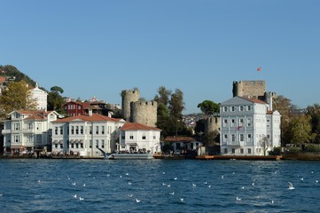 Fototapeta na wymiar Anatolian fortress on the banks of the Bosphorus in the Asian part of Istanbul. The fortress is the oldest building of Turkish architecture in Istanbul