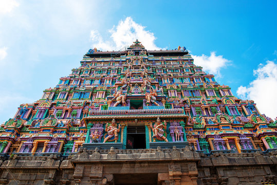 Gopura, monumental entrance tower, Thillai Nataraja Temple, Chidambaram, Tamil Nadu