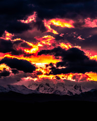 Fototapeta na wymiar sunset in picos de europa
