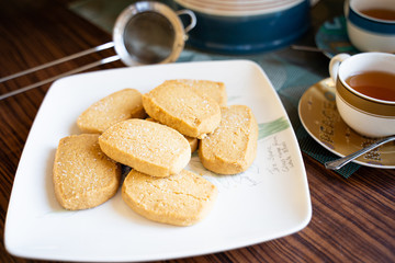 Shortbread with Lemon and Vanilla Beans for Afternoon Tea