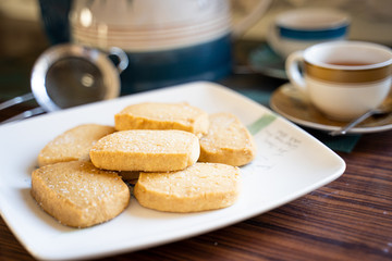 Shortbread with Lemon and Vanilla Beans for Afternoon Tea