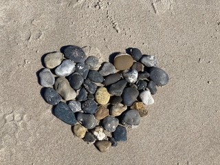 Fototapeta na wymiar heart shaped stones