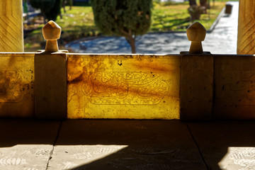 Through the wall. © Krzysztof