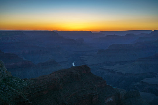 sunset at the hopi point in grand canyon national park, arizona, usa © Christian B.