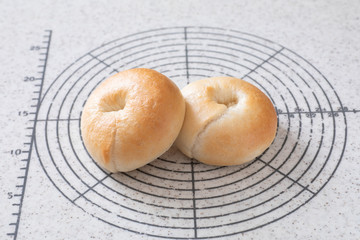 おうちでパン作り　プレーンベーグル