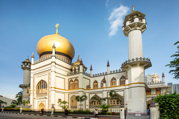 Fototapeta na wymiar Exterior of Sultan Mosque Singapore