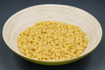 Gomiti in bowl