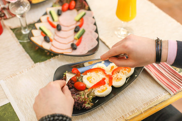 details of fresh breakfast served for 2 people