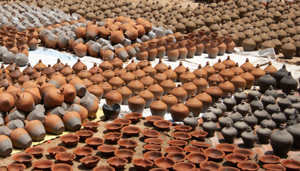 Brown Pottery market