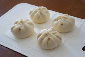 自宅で手作りする肉まん　成型後、蒸す前の肉まん