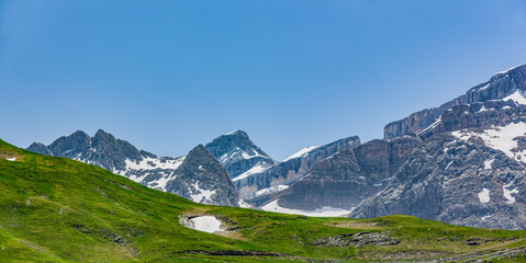 Fototapeta na wymiar Bergpanorama am Col de Tente in den Pyrenäen