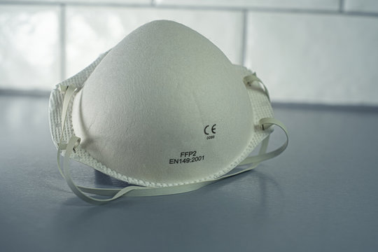 Masque de protection FFP2 - virus