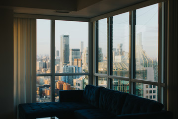 Vue sur le centre-ville de Toronto depuis l'appartement au 45ème étage
