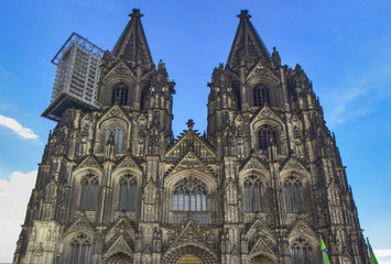 Fototapeta na wymiar Famous cathedral in Cologne, Germany