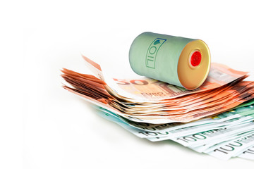 Metal barrel of oil with text 