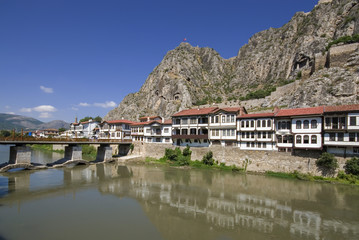 Fototapeta na wymiar Amasya it is located inside the Black Sea Region.City is known as Ottoman's prince city. Amasya landscape beautiful river with clouds Clock Tower and Old Ottoman Amasya, Turkey.