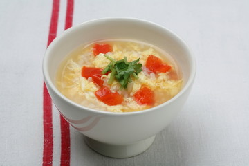 卵雑炊、トマト入り