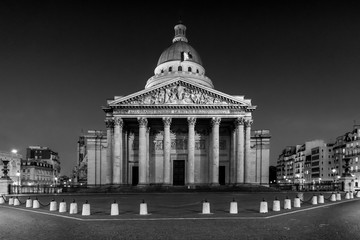 Fototapeta na wymiar Paris, France - March 26, 2020: 10th day of lockdown because of Covid-19 in front of Pantheon in Paris. Streets are empty