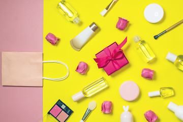 Concept of online shopping cosmetics  flat lay