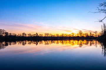 Sonnenaufgang am See