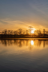 Sonnenaufgang am See