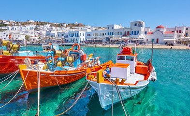 Harbour with fishing boats in Mykonos - obrazy, fototapety, plakaty