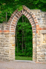 Fototapeta na wymiar old stone arch